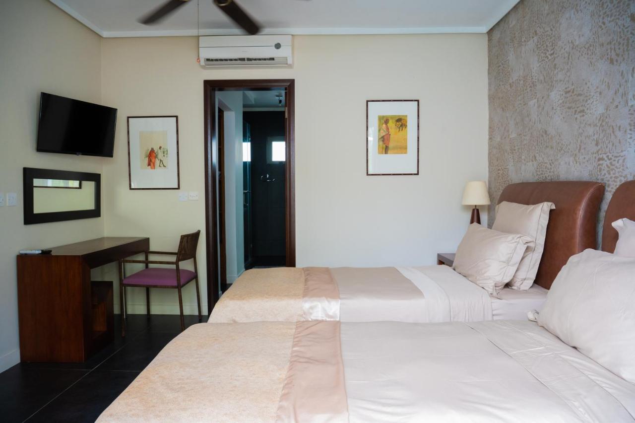Villa Horizon By Dream Escapes, Beachfront Villa Pointe aux Canonniers Exterior foto